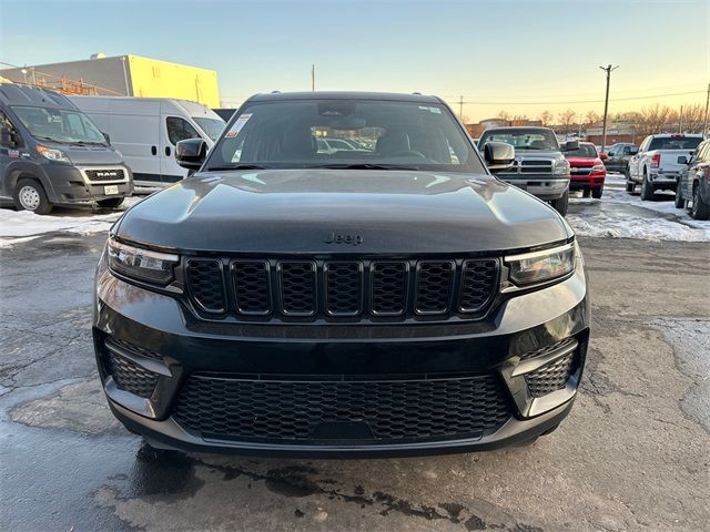 2024 Jeep Grand Cherokee Altitude