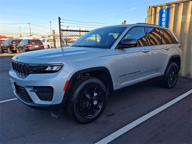 2024 Jeep Grand Cherokee Altitude