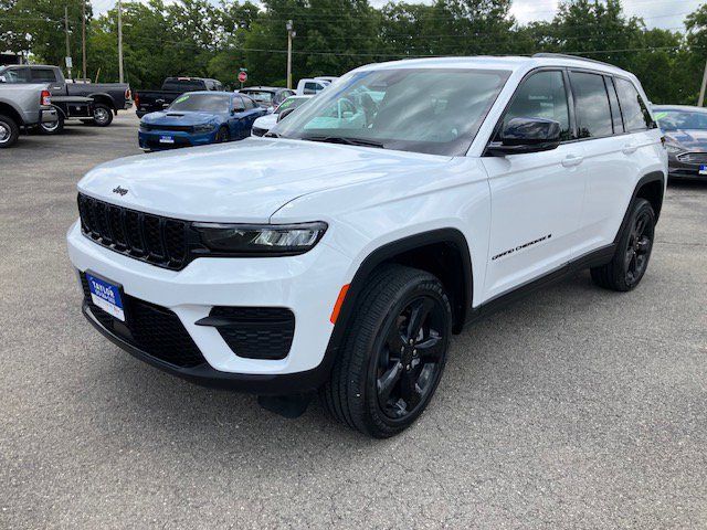 2024 Jeep Grand Cherokee Altitude