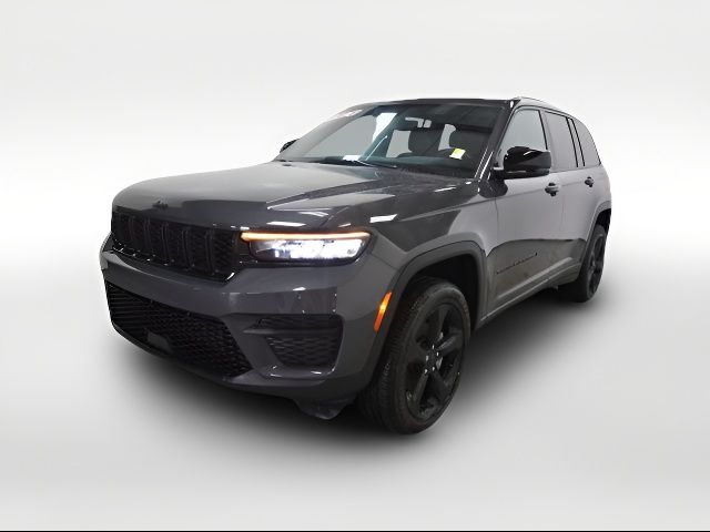 2024 Jeep Grand Cherokee Altitude