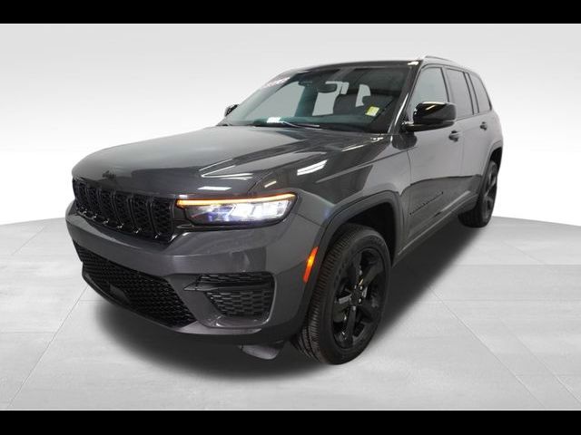 2024 Jeep Grand Cherokee Altitude