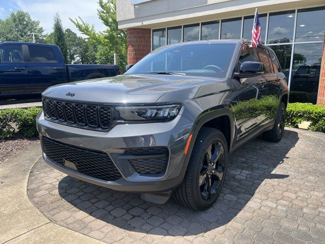 2024 Jeep Grand Cherokee Altitude