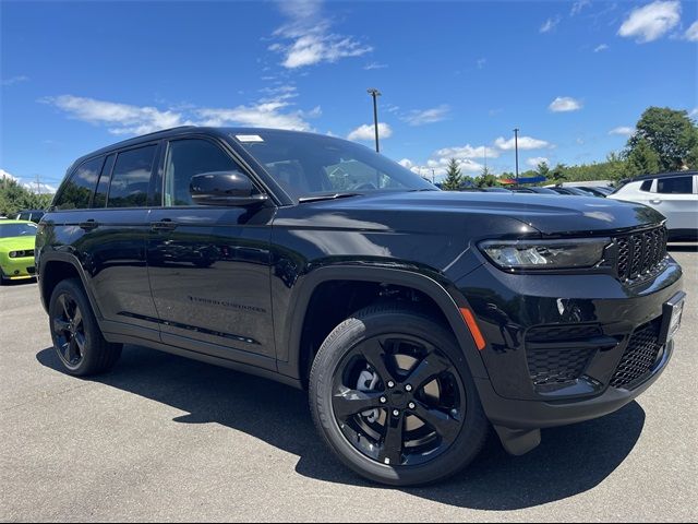 2024 Jeep Grand Cherokee Altitude