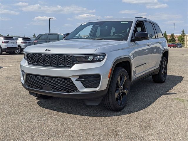 2024 Jeep Grand Cherokee Altitude