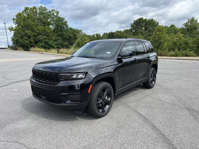 2024 Jeep Grand Cherokee Altitude