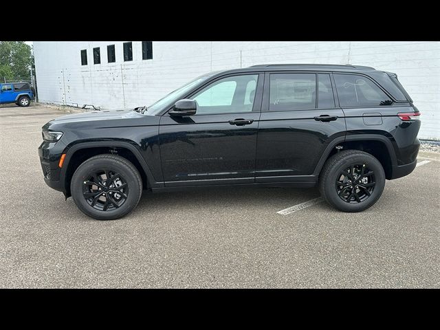 2024 Jeep Grand Cherokee Altitude