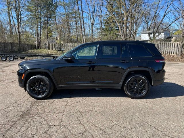 2024 Jeep Grand Cherokee Altitude