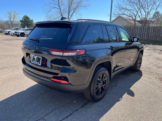 2024 Jeep Grand Cherokee Altitude