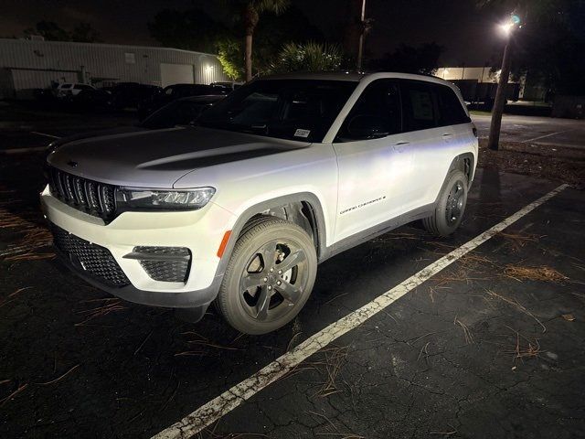 2024 Jeep Grand Cherokee Altitude