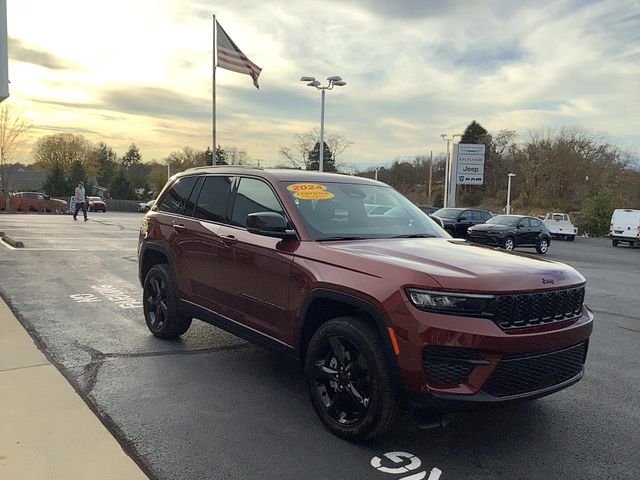 2024 Jeep Grand Cherokee Altitude