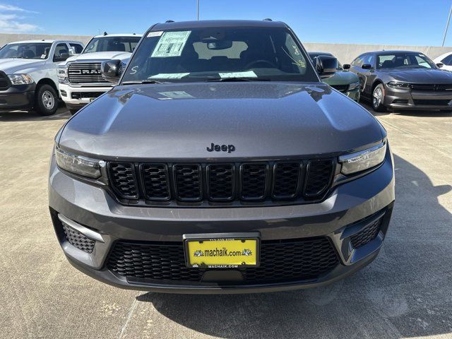 2024 Jeep Grand Cherokee Altitude