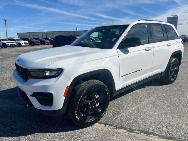 2024 Jeep Grand Cherokee Altitude