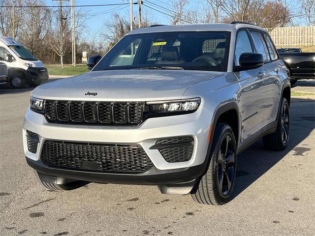 2024 Jeep Grand Cherokee Altitude