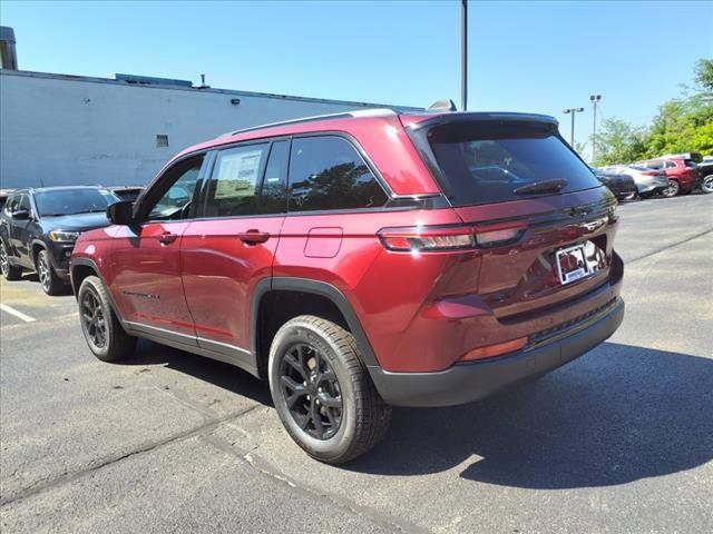 2024 Jeep Grand Cherokee Altitude