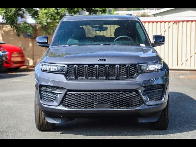 2024 Jeep Grand Cherokee Altitude