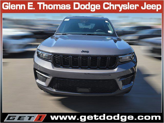 2024 Jeep Grand Cherokee Altitude