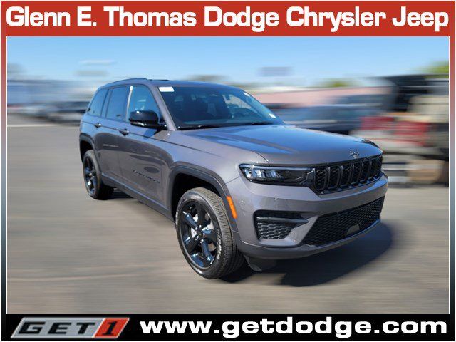 2024 Jeep Grand Cherokee Altitude