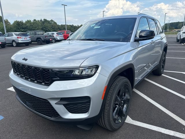 2024 Jeep Grand Cherokee Altitude