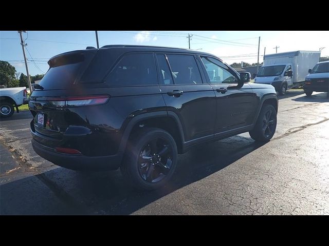 2024 Jeep Grand Cherokee Altitude