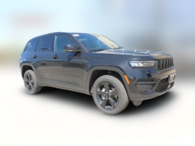 2024 Jeep Grand Cherokee Altitude