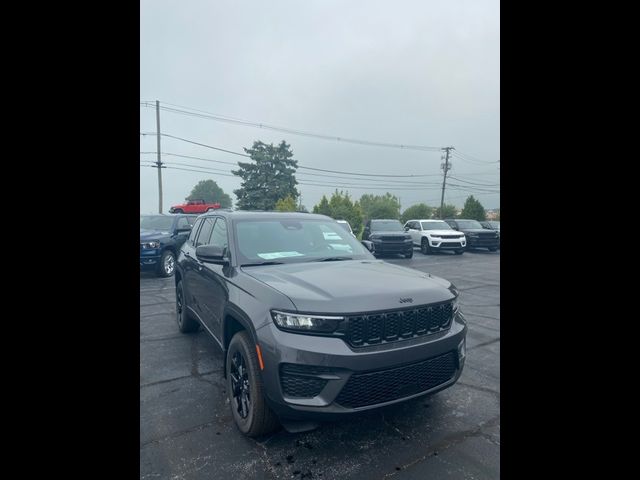 2024 Jeep Grand Cherokee Altitude