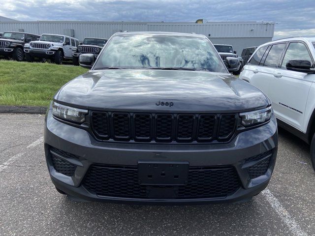 2024 Jeep Grand Cherokee Altitude