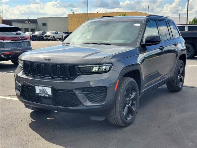 2024 Jeep Grand Cherokee Altitude