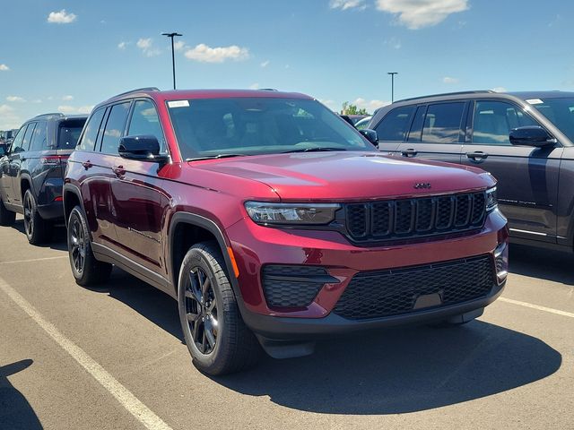 2024 Jeep Grand Cherokee Altitude