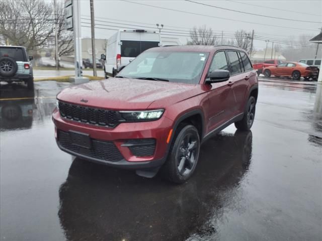 2024 Jeep Grand Cherokee Altitude