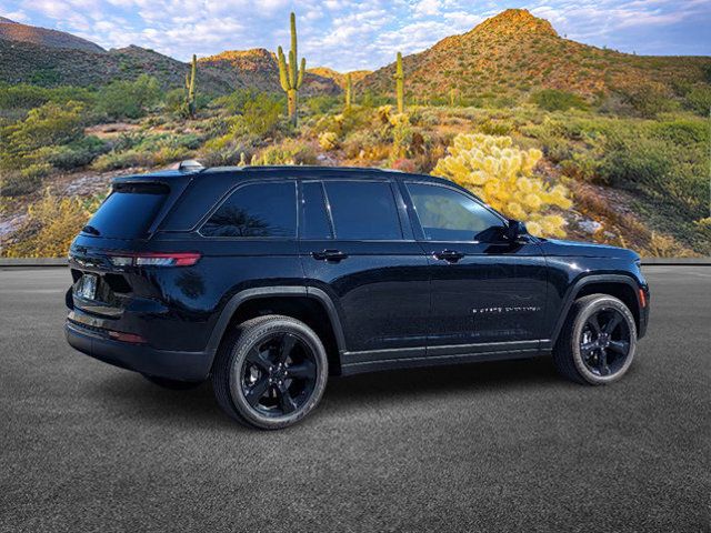 2024 Jeep Grand Cherokee Altitude