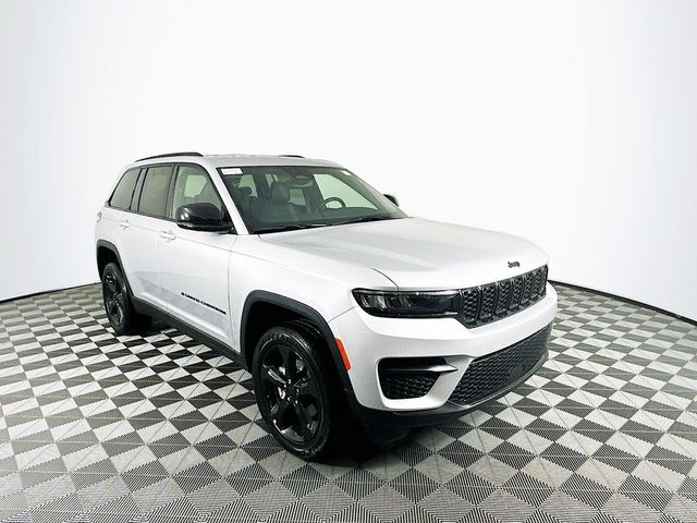 2024 Jeep Grand Cherokee Altitude