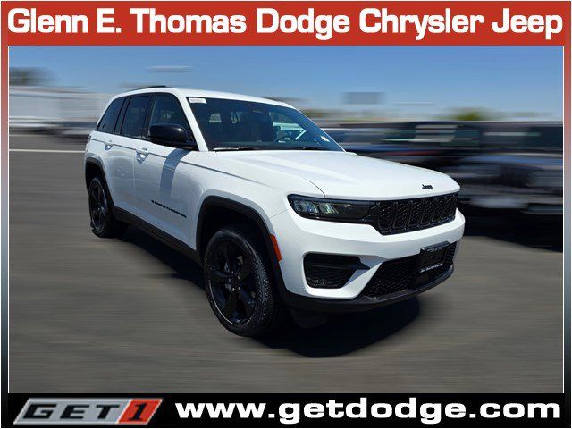 2024 Jeep Grand Cherokee Altitude