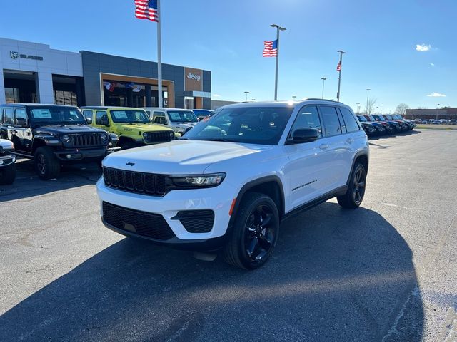 2024 Jeep Grand Cherokee Altitude