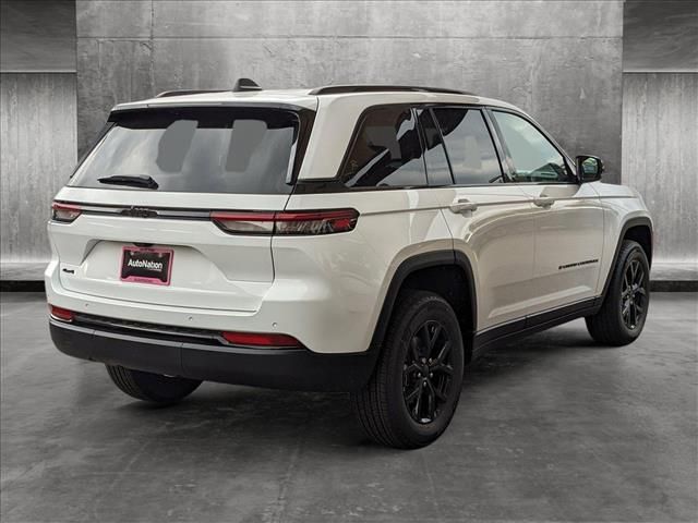 2024 Jeep Grand Cherokee Altitude