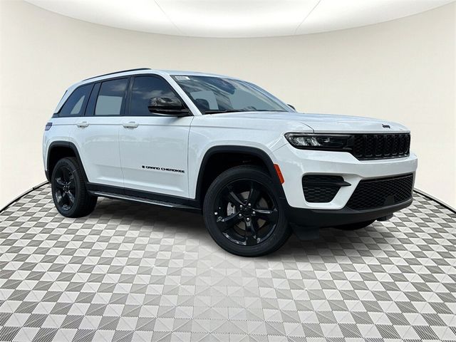 2024 Jeep Grand Cherokee Altitude