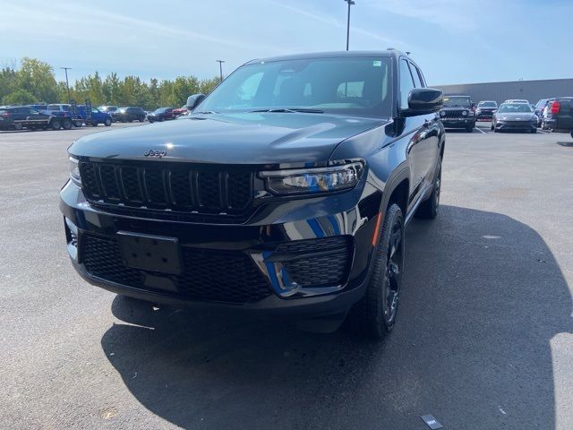 2024 Jeep Grand Cherokee Altitude