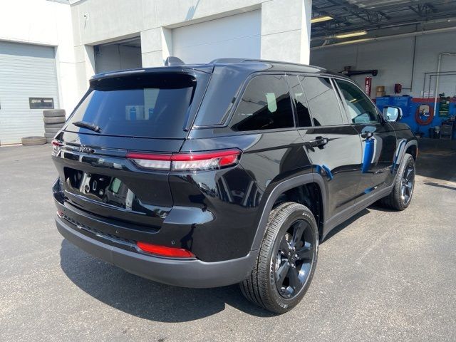 2024 Jeep Grand Cherokee Altitude