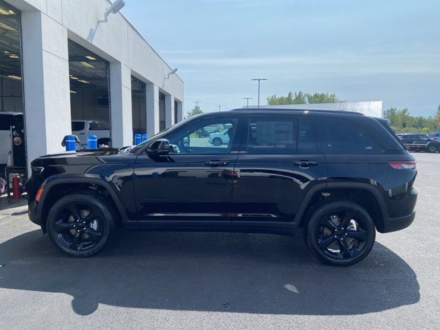 2024 Jeep Grand Cherokee Altitude