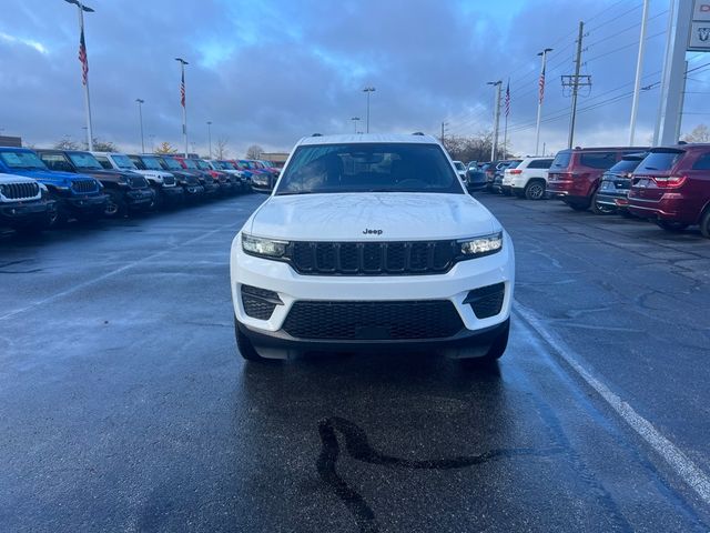 2024 Jeep Grand Cherokee Altitude