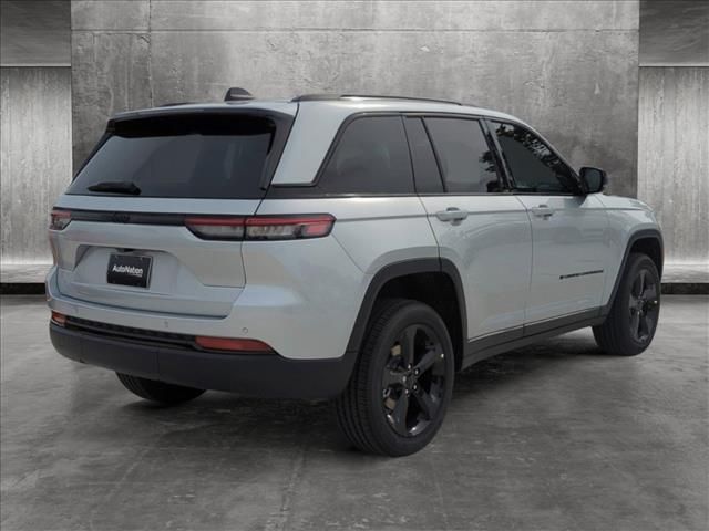 2024 Jeep Grand Cherokee Altitude