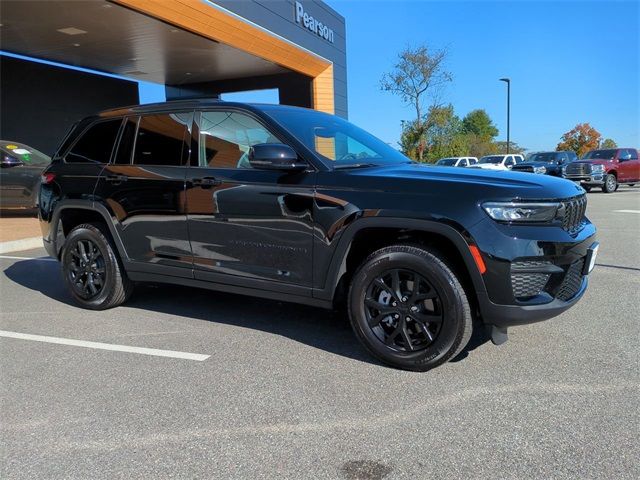 2024 Jeep Grand Cherokee Altitude