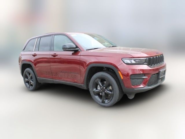 2024 Jeep Grand Cherokee Altitude