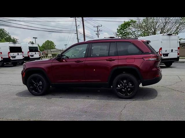 2024 Jeep Grand Cherokee Altitude