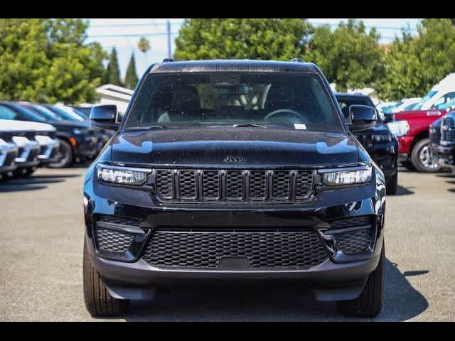 2024 Jeep Grand Cherokee Altitude