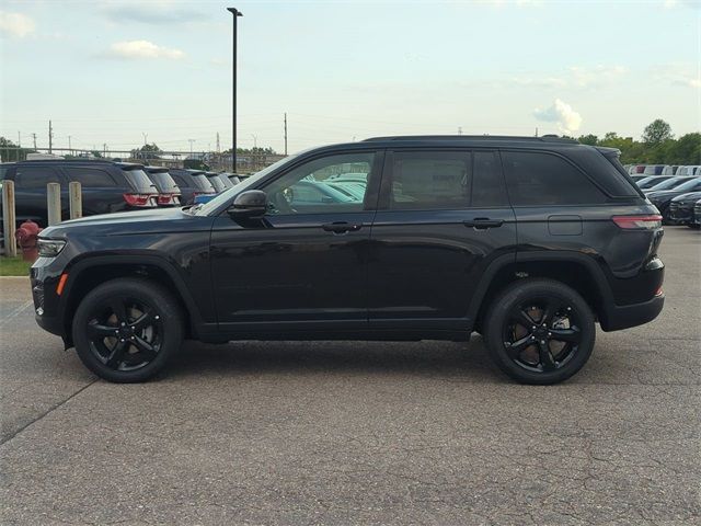 2024 Jeep Grand Cherokee Altitude X