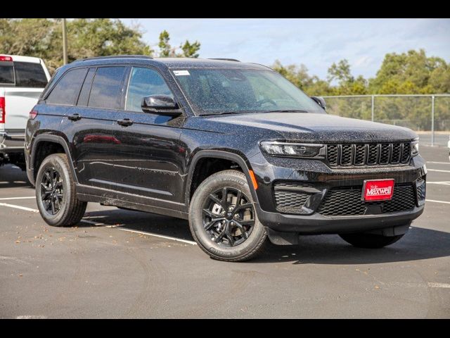 2024 Jeep Grand Cherokee Altitude