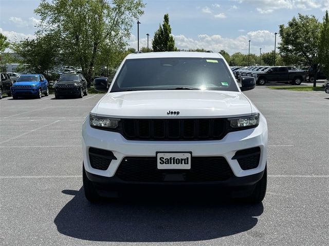 2024 Jeep Grand Cherokee Altitude