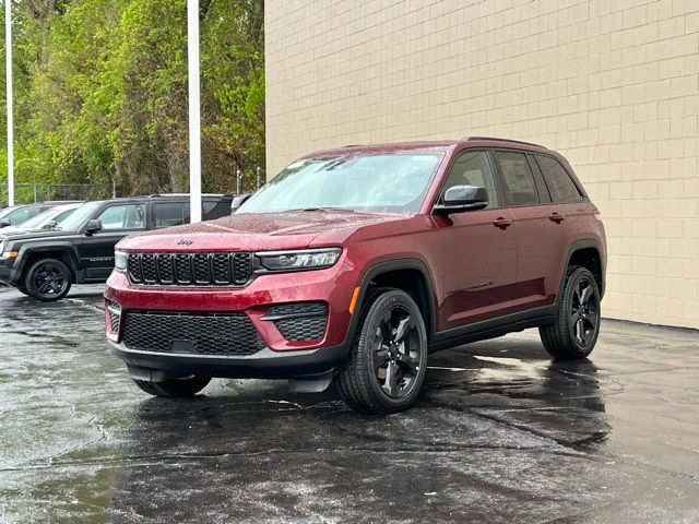 2024 Jeep Grand Cherokee Altitude