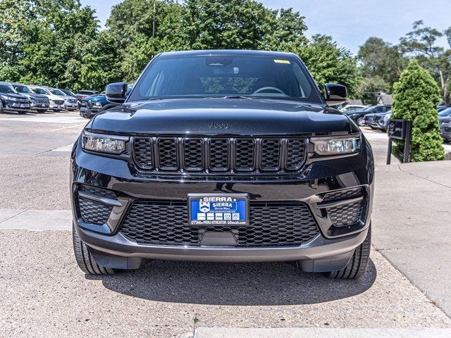 2024 Jeep Grand Cherokee Altitude