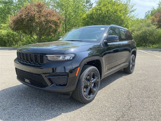 2024 Jeep Grand Cherokee Altitude